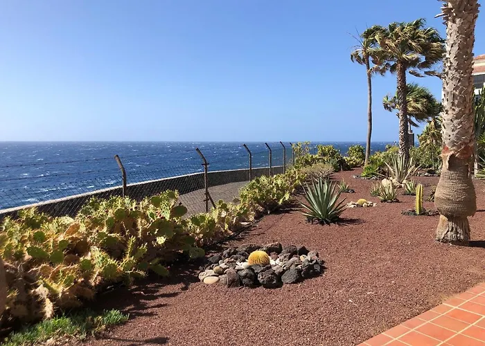 With Ocean Terrace Apartment